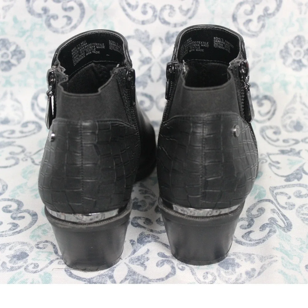 Simply Vera Vera Wang ankle booties